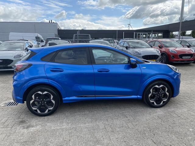 Ford PUMA 1.0 EcoBoost Hybrid ST-Line X 155pk Automaat | Panoramadak | Afneembare trekhaak | Winter Pack | Adaptive cruise control | 360 graden camera | Bang&Olufsen | Elektrsiche achterklep | Matrix LED