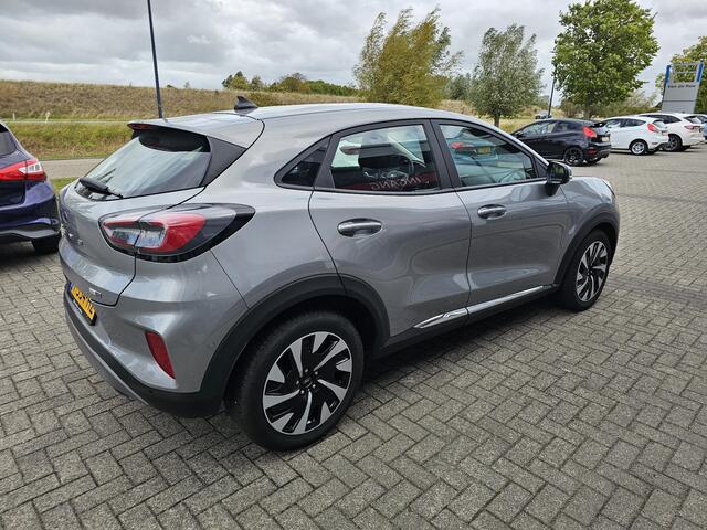 Ford PUMA 1.0 EcoBoost Hybrid Titanium