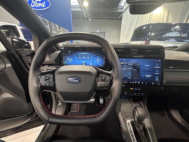 Ford PUMA EcoBoost Hybrid 155PK ST-Line X | Trekhaak | Winter Pack | Pano | 360° Camera | B&O | Matrix LED | 19'' Velgen |