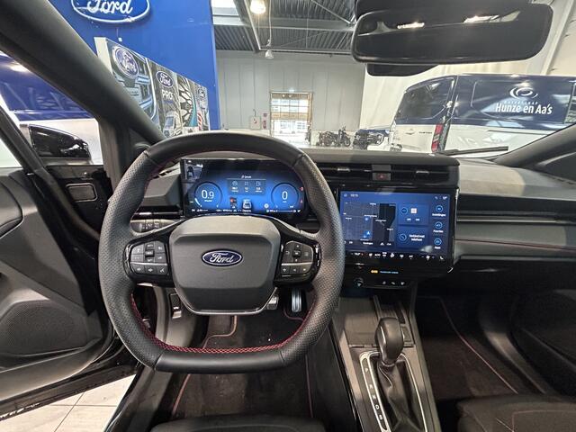 Ford PUMA EcoBoost Hybrid 155PK ST-Line X | Trekhaak | Winter Pack | Pano | 360° Camera | B&O | Matrix LED |