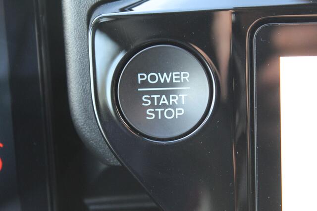 Ford PUMA 1.0 EcoBoost Hybrid Titanium 125pk Nieuw Model Naviagtie , Camera , Stoel , Stuur en Voorruitverwarming Fabrieksgarantie t/m 16-6-2029 ! Slechts 3.000km !