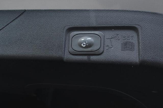 Ford PUMA 1.0 EcoBoost Hybrid Titanium