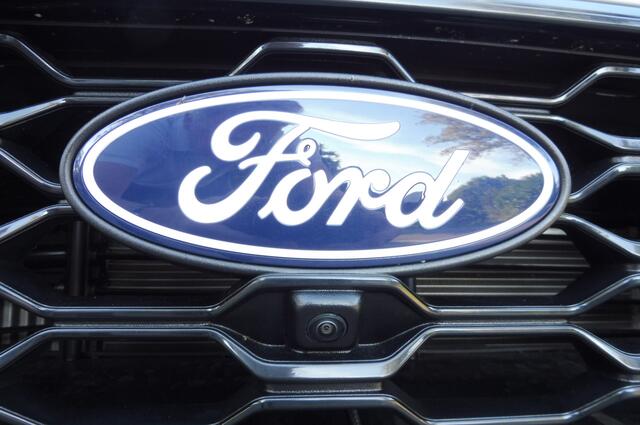 Ford PUMA 125pk EcoBoost Hybrid ST-Line X Panoramadak Trekhaak Navi Camera voor en achter enz. dikke dure auto