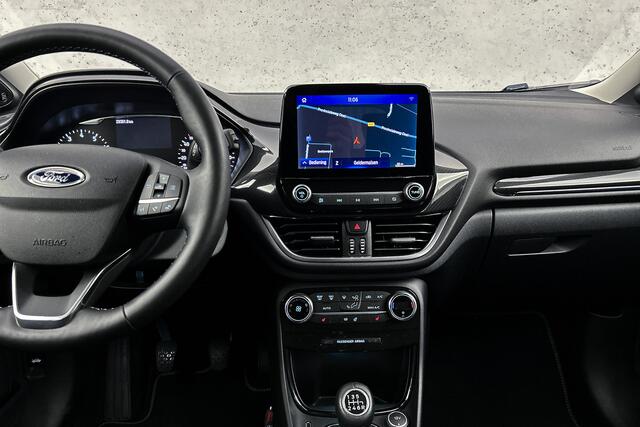 Ford PUMA 1.0 EcoBoost Hybrid Titanium | Stoelverwarming | LED | Cruise control | Navigatie