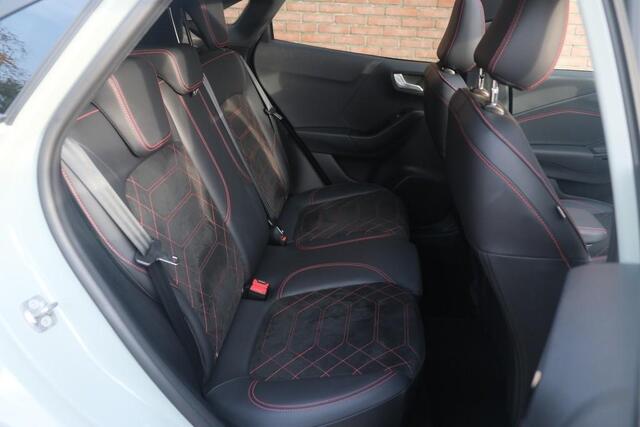 Ford PUMA 1.0 EcoBoost Hybrid 155pk Aut. ST-Line X | Nieuw Model ! | Adaptive Cruise | 360° Camera | Panoramadak | Elektrische Achterklep | Trekhaak | Winter Pakket