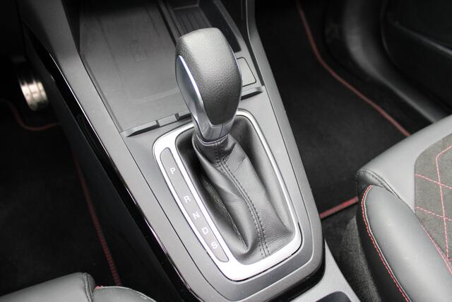 Ford PUMA 1.0 EcoBoost Hybrid ST-Line X | Nieuw model | Panoramadak | Trekhaak | BLIS | Carplay | Camera | Adaptieve cruise