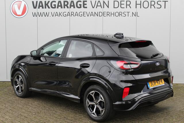 Ford PUMA 1.0-125pk EcoBoost Mild-Hybrid ST-Line. Mooie luxe hoogzitter ! Slechts 8.960km ! Autm. airco, adapt. cruise control, stoel-, stuur- en voorraamverw., navigatie, telefoonvoorb., LM wielen, elektr. achterklep, LED verl., camera 360gr, pdc v+a etc.