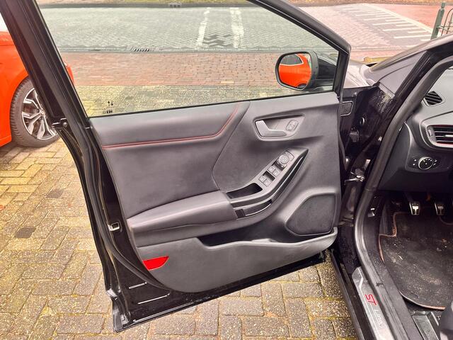 Ford PUMA 1.0 EcoBoost Hybrid ST-Line X First Edition