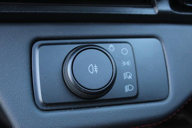 Ford PUMA 1.0-125pk EcoBoost Mild-Hybrid ST-Line. Mooie luxe hoogzitter ! Slechts 9.950km ! Autm. airco, adapt. cruise control, stoel-, stuur- en voorraamverw., navigatie, telefoonvoorb., LM wielen, elektr. achterklep, LED verl., camera, pdc v+a etc.