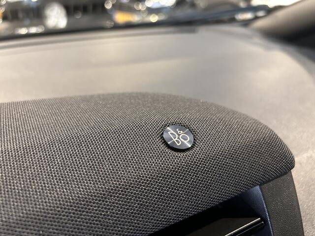 Ford PUMA EcoBoost Hybrid 125PK ST-Line X | Trekhaak | Winter Pack | 360° Camera | B&O | Matrix LED | Draadloos Apple carplay & Android auto |