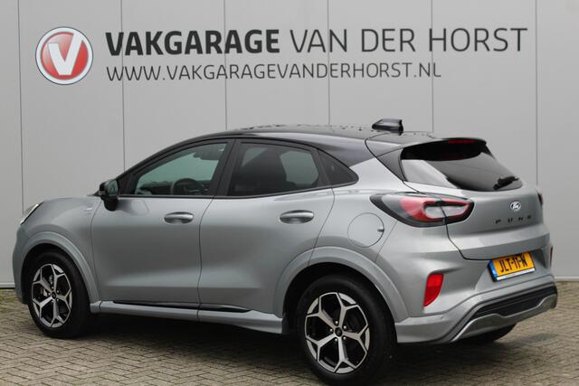 Ford PUMA 1.0-125pk EcoBoost Mild-Hybrid ST-Line, two-tone. Alwéér een prachtige hoogzitter met slechts 8.300km ! Autm. airco, camera 360gr., LM wln, side- en lane assist, adaptieve cruise cntrl, navigatie, telefoonvoorb., stoel-, stuur- en voorraamverw. etc.