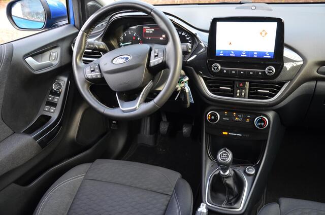 Ford PUMA 1.0 EcoBoost Hybrid Titanium Navi/Pdc/Ecc/Cruise control/Privacy-Glas/17-Inch Lmv/B&O premium audiosysteem/Voorstoel(en) met massagefunctie