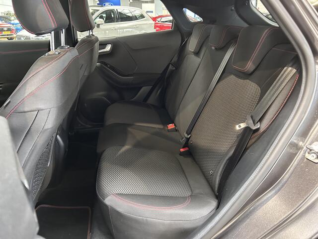 Ford PUMA EcoBoost Hybrid 125pk ST-Line | Trekhaak | Winterpack | Cruise | Clima | All-season banden |