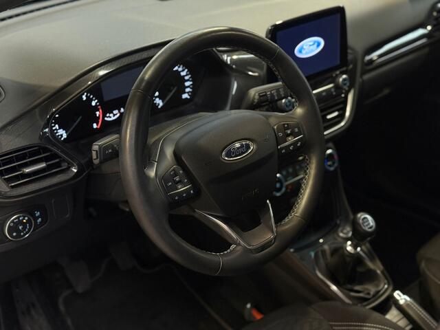 Ford PUMA EcoBoost Hybrid 125 pk Titanium | Trekhaak | Winter Pack | LED | Massagestoelen | 100% dealer ondeh.