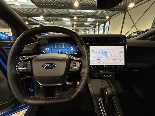 Ford PUMA EcoBoost 155 pk Hybrid ST-Line | Trekhaak | Pano | Winter Pack | Adapt. Cruise | 360 Camera | El. a. klep | Matrix-LED | fabr. gar. tm 2029