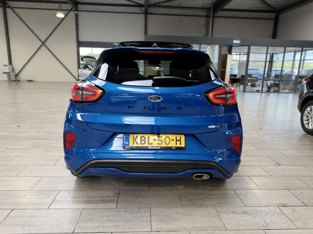 Ford PUMA EcoBoost Hybrid 155 pk ST-Line | Pano | Winter Pack | Camera | LED | 19" | Adapt. cruise | 100% dealer onderh.