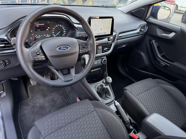 Ford PUMA 1.0 EcoBoost Hybrid Titanium