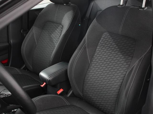 Ford PUMA 1.0 EcoBoost Automaat Titanium | Climate control | LED | Verwarmde voorstoelen | Parkeersensor achter | Cruise control | Stuurverwarming | Navigatie | Lane assist | Apple Carplay / Android auto