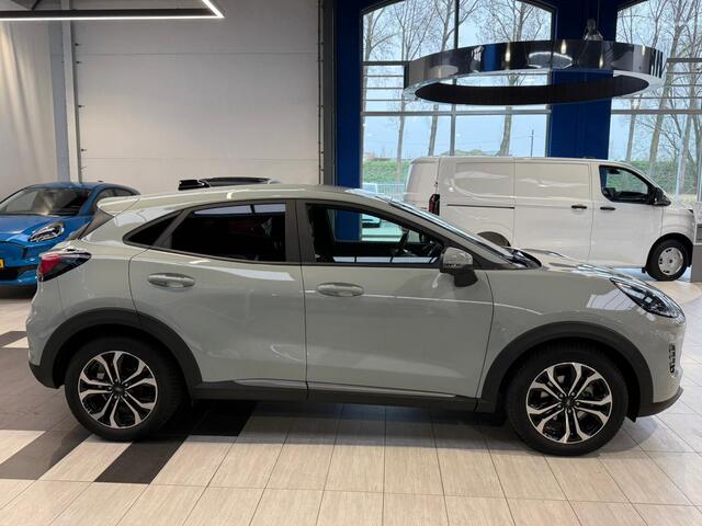 Ford PUMA EcoBoost Hybrid 125pk Titanium | Winterpack | Adapt. Cruise | Dodehoek detectie | 360 Camera | All-season banden | Fabr. Gar. t/m 01-2029