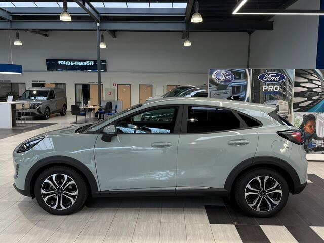Ford PUMA EcoBoost Hybrid 125pk Titanium | Winterpack | Adapt. Cruise | Dodehoek detectie | 360 Camera | All-season banden | Fabr. Gar. t/m 01-2029