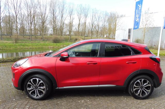 Ford PUMA nwe.model 125pk Hybrid Titanium Navi Camera Trekhaak Elek.klep Winter-Pack BIJNA NIEUWE NED. AUTO