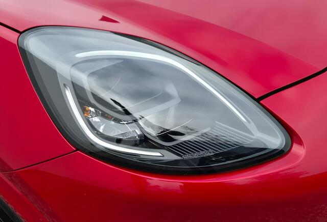 Ford PUMA 1.0 Hybrid ST-Line 155 PK - Adaptieve cruise control - Camera achter - Dodehoek detectie - Parkeer assistent - Winterpack - 17 Lichtmetaal All seasons - Privacy glass.