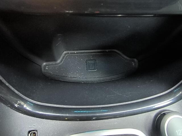 Ford PUMA 1.0 EcoBoost Hybrid Titanium Stoel stuur en voorruit verwarming, climate en cruise control, carplay android DAB+ 1e eigenaar