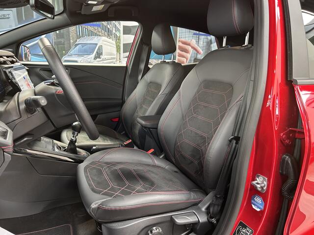 Ford PUMA EcoBoost Hybrid 125 pk ST-Line X | Trekhaak | Winter Pack | 360° Camera | B&O | LED | Adapt. cruise |