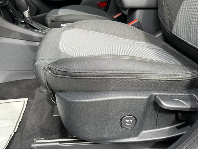 Ford PUMA 125 Pk Titanium X Benzine * Navigatie * Adaptive Cruise Control * Achteruitrij Camera * 18" L.M. Velgen * Vingerhoets; Vierde Generatie Eersteklas Service. Al meer dan 100 jaar een begrip in de Brabantse Kempen.