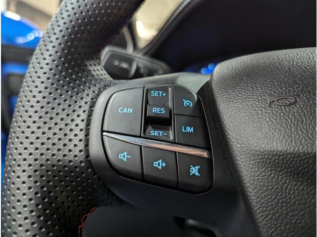 Ford PUMA 125pk ST-Line X Half Leer B&O Navi Camera Parking pack Privacy glass All Season Banden