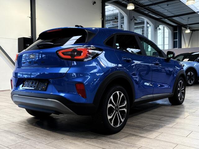 Ford PUMA EcoBoost Hybrid 125pk Titanium | Elek. achterklep | Winterpack | Matrix Led | Adapt. Cruise | Dodehoek detectie | 360 Camera | Fabr. Gar. t/m 01-2029