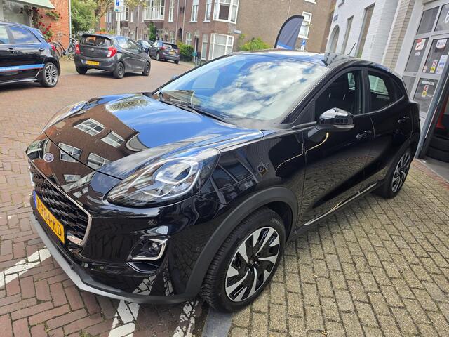 Ford PUMA 1.0 EcoBoost Hybrid Titanium