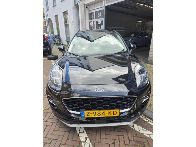 Ford PUMA 1.0 EcoBoost Hybrid Titanium