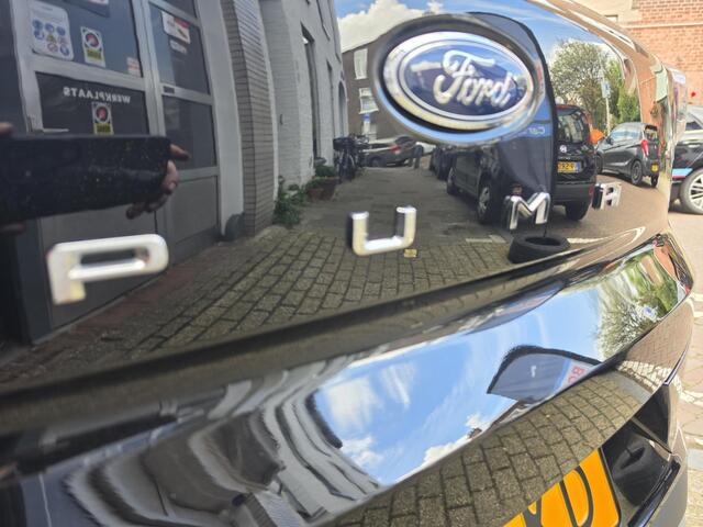 Ford PUMA 1.0 EcoBoost Hybrid Titanium