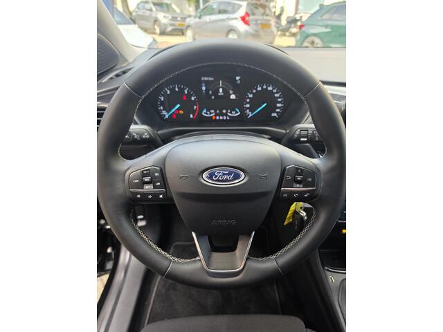 Ford PUMA 1.0 EcoBoost Hybrid Titanium