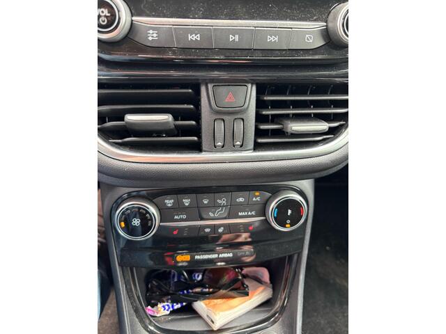 Ford PUMA 1.0 EcoBoost Hybrid Titanium | 125pk| Achteruitrijcamera | WinterPack | Apple Carplay & Android Auto |