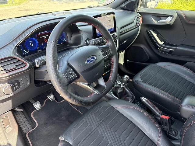 Ford PUMA 1.0 EcoBoost Hybrid Titanium X First Edition