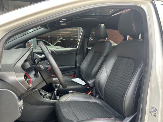 Ford PUMA 1.0 EcoBoost Hybrid ST-Line X First Edition 155PK!! // VOL IN OPTIES // PANO/SCHUIFKANTELDAK // FULL LED // B&O AUDIO // ADAPTIVE CRUISE // NAVI + CARPLAY // CAMERA // WINTERPACK // TREKHAAK