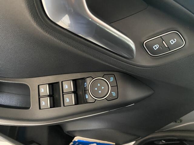 Ford PUMA 1.0 EcoBoost Hybrid Titanium X Tech-Edition Trekhaak / Stuurverwarming