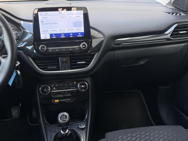 Ford PUMA 1.0 EcoBoost Hybrid Titanium | Trekhaak | Stuur + Stoelverwarming | Navigatie | Climate Control |