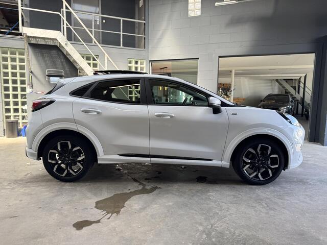 Ford PUMA 1.0 EcoBoost Hybrid ST-line X PANO-B&O-LED