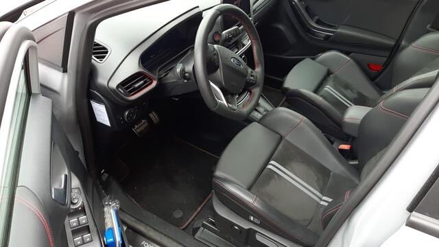 Ford PUMA 1.0 EcoBoost Hybrid ST-X | AUTOMAAT | PANO DAK | 3\6 OF 12 MND GARANTIE | NAVI | ACC | PDC | LANE ASSIST |