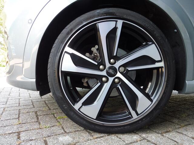 Ford PUMA 125pk Hybrid ST-Line X Panodak, Comfort-DAP-Techn-Winter-Design Packs hele dikke auto