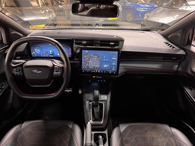 Ford PUMA 155pk Eco Hybrid Automaat ST-Line X Led Matrix Leder Navi 360 Camera Adap Cruise Winter Dodehoek pack