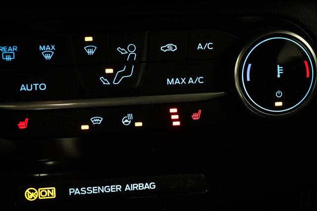 Ford PUMA 1.0 EcoBoost Hybrid ST-Line X | WINTER PACK | STUURVERWACHTING | LED | DAB | PDC | TREKHAAK | 17"