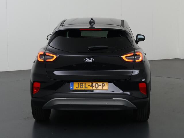 Ford PUMA 1.0 EcoBoost Hybrid Titanium | Trekhaak | Winterpack | Parkeercamera | Cruise Control | Navigatie |