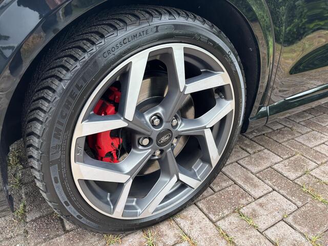 Ford PUMA 1.5 EcoBoost ST-X 200 PK | Recaro Stoelen | Performance Pack | Climate Control | Winterpack | Achteruitrijcamera | 19 inch