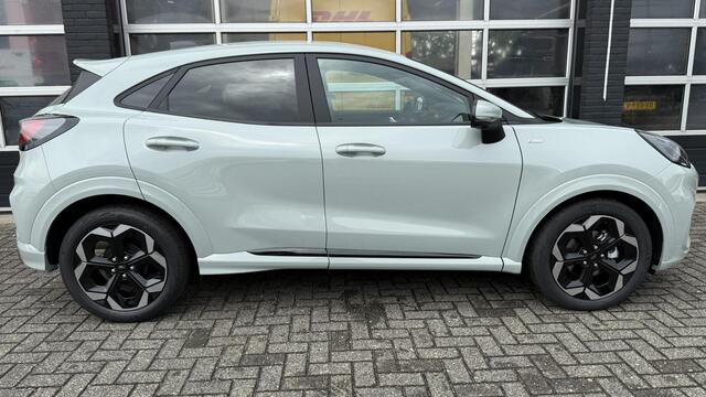 Ford PUMA MCA (MY2026.75) ST-Line X 1.0 EcoBoost Hybrid Powershift automaat 1.0 EcoBoost Hybrid ST-Line X Private lease vanaf 524,- per maand | Driver Assistance Pack | Winter Pack | Sportonderstel | Blue cruise voorbereiding |