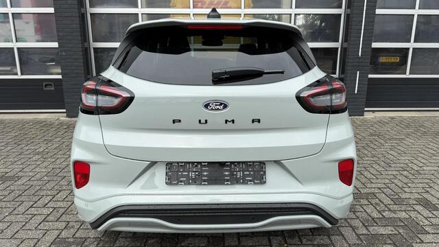 Ford PUMA MCA (MY2026.75) ST-Line X 1.0 EcoBoost Hybrid Powershift automaat 1.0 EcoBoost Hybrid ST-Line X Private lease vanaf 524,- per maand | Driver Assistance Pack | Winter Pack | Sportonderstel | Blue cruise voorbereiding |