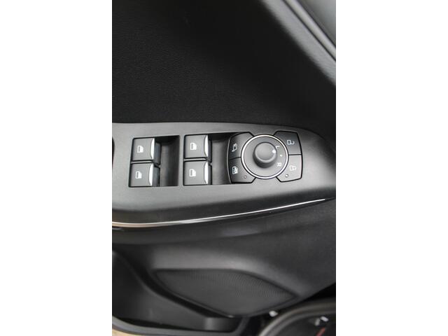 Ford PUMA 1.0-125pk EcoBoost Hybrid ST-Line X. April 2024 ! Slechts 9.700km ! Autm. airco, navigatie, telefoonvoorb., camera, pdc v+a, parkeerassistent, LED verl., metallic lak, LM wielen, stoel-, stuur- en voorraamverw., lane- en sideassist, adapt. cruise cntrl etc